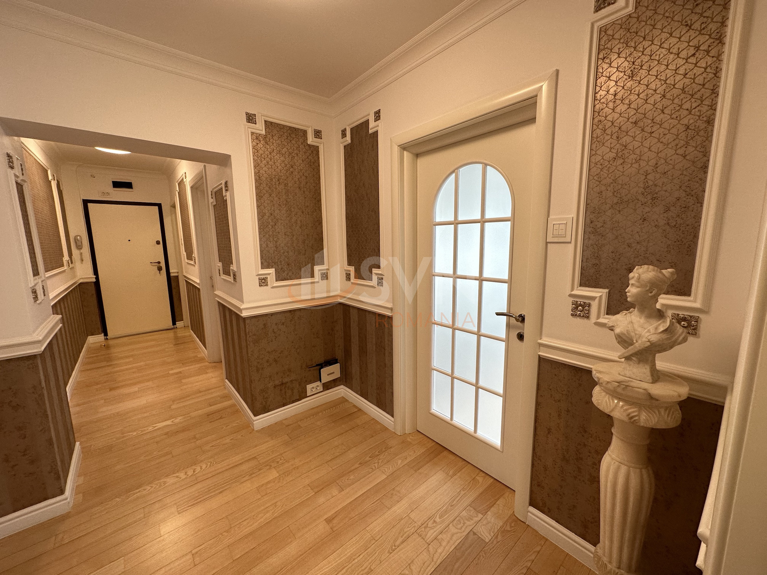 Apartament, 4 camere Bucuresti/Piata Unirii (s3)