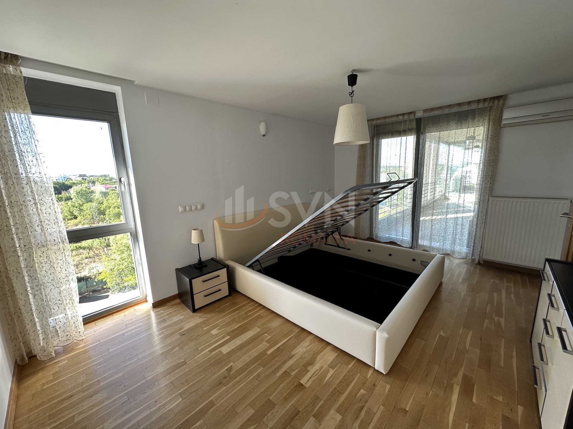 Apartament, 4 camere Bucuresti/Sisesti
