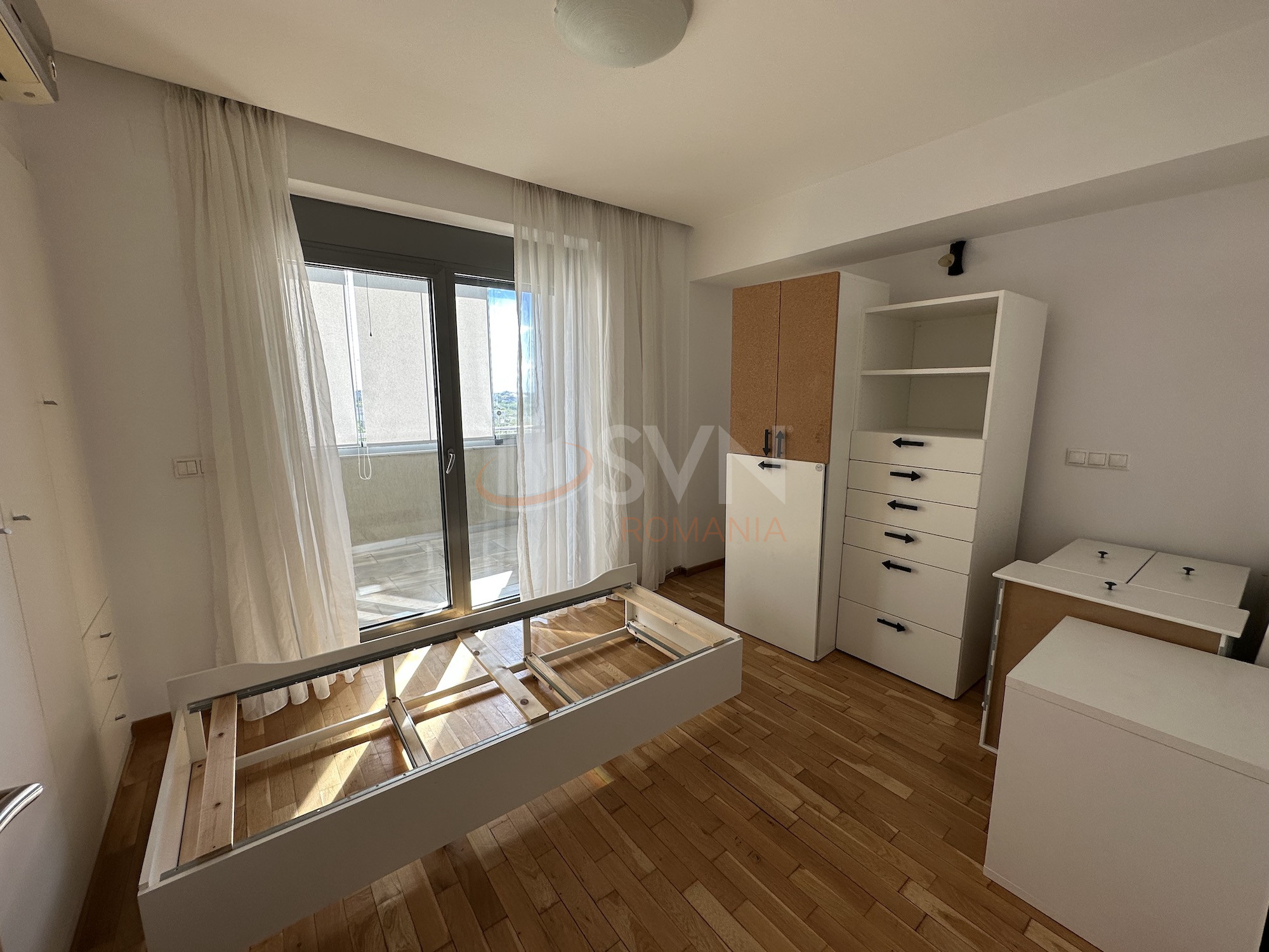 Apartament, 4 camere Bucuresti/Sisesti