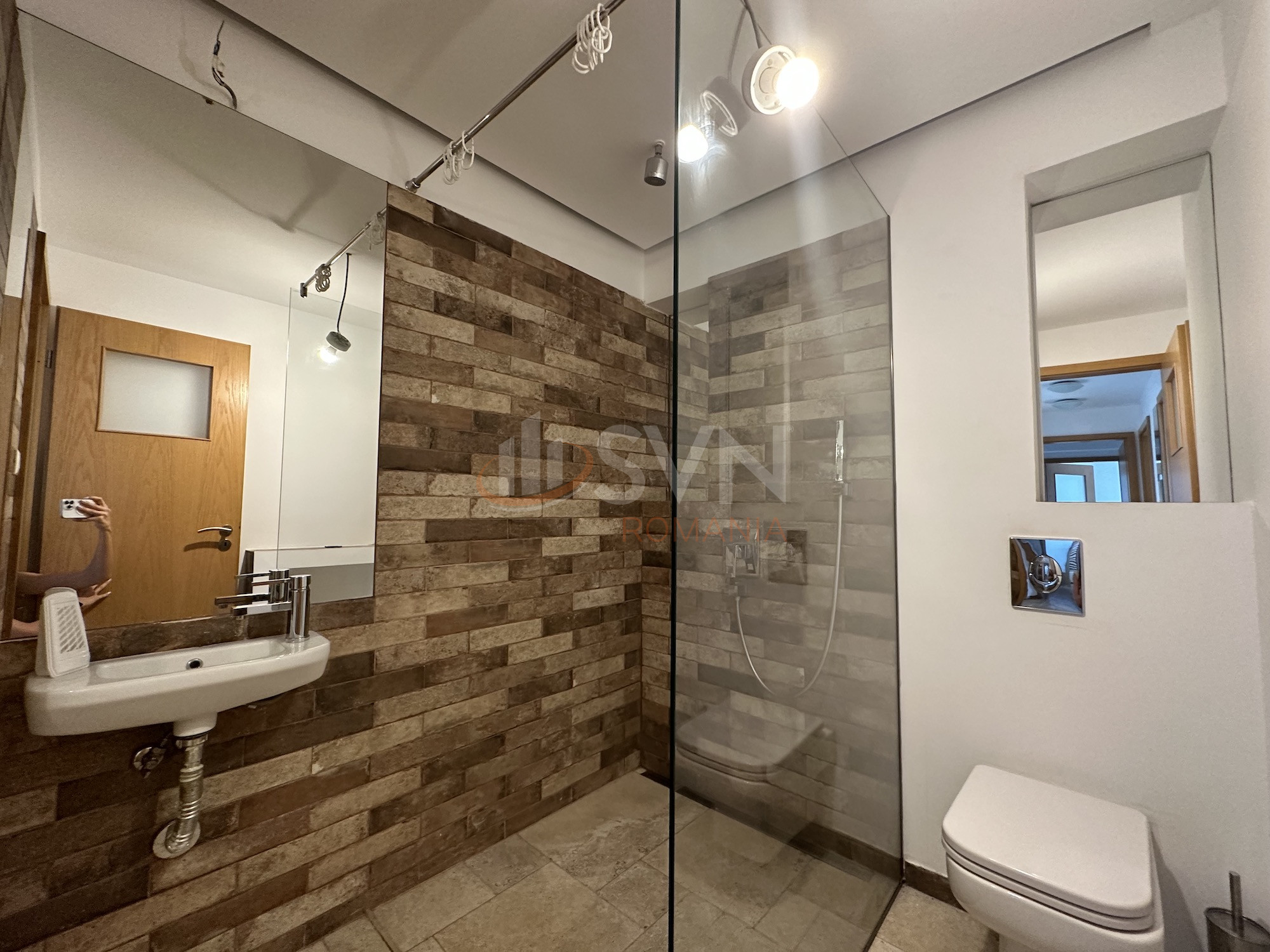 Apartament, 4 camere Bucuresti/Sisesti