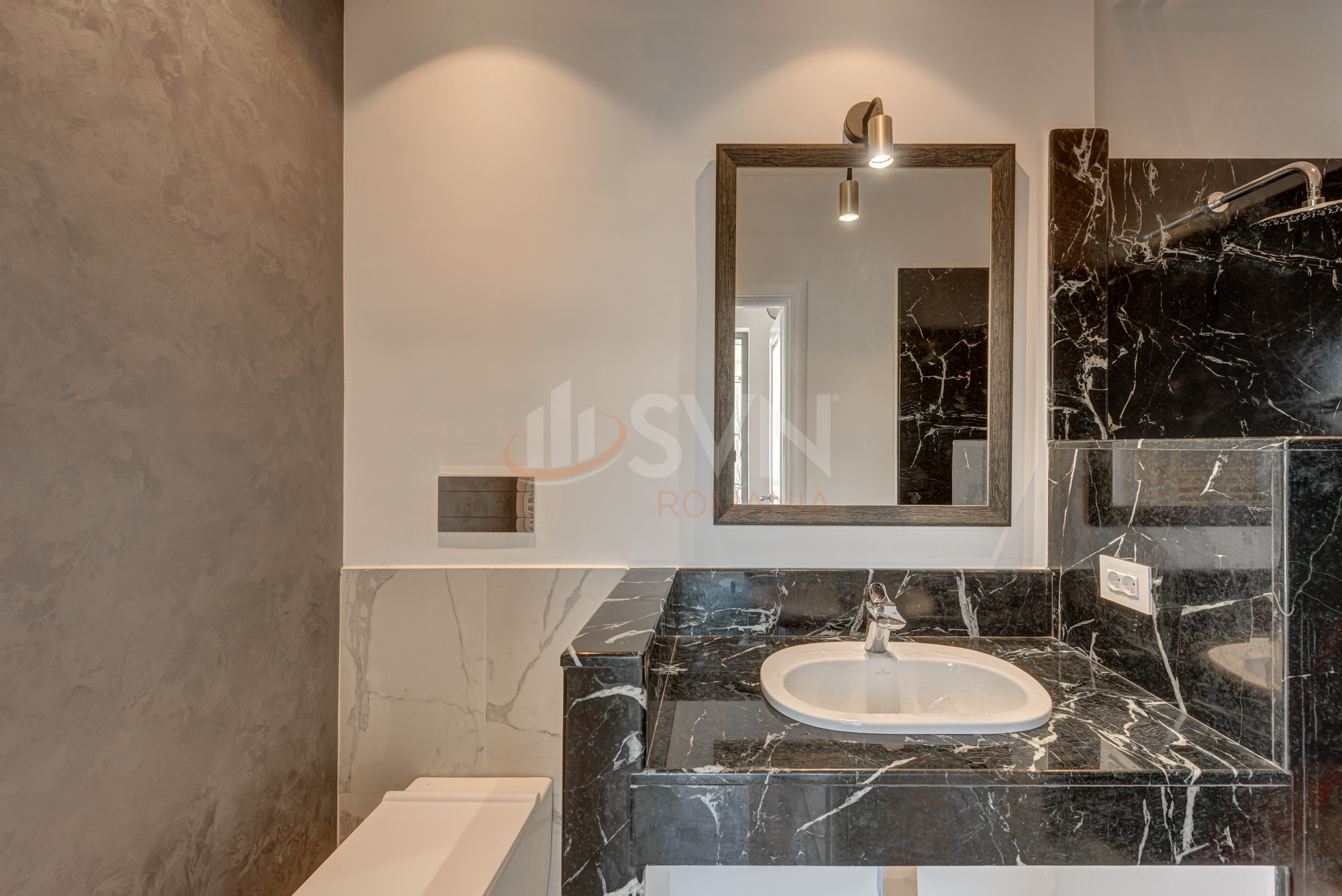 Apartament, 4 camere Bucuresti/Primaverii