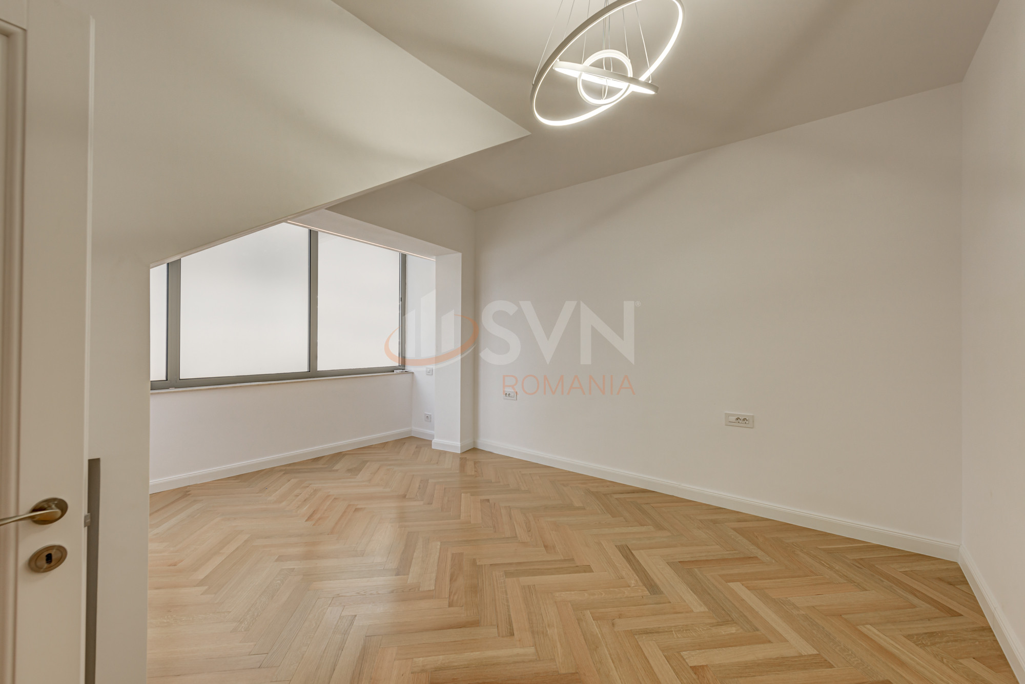 Apartament, 4 camere Bucuresti/Primaverii