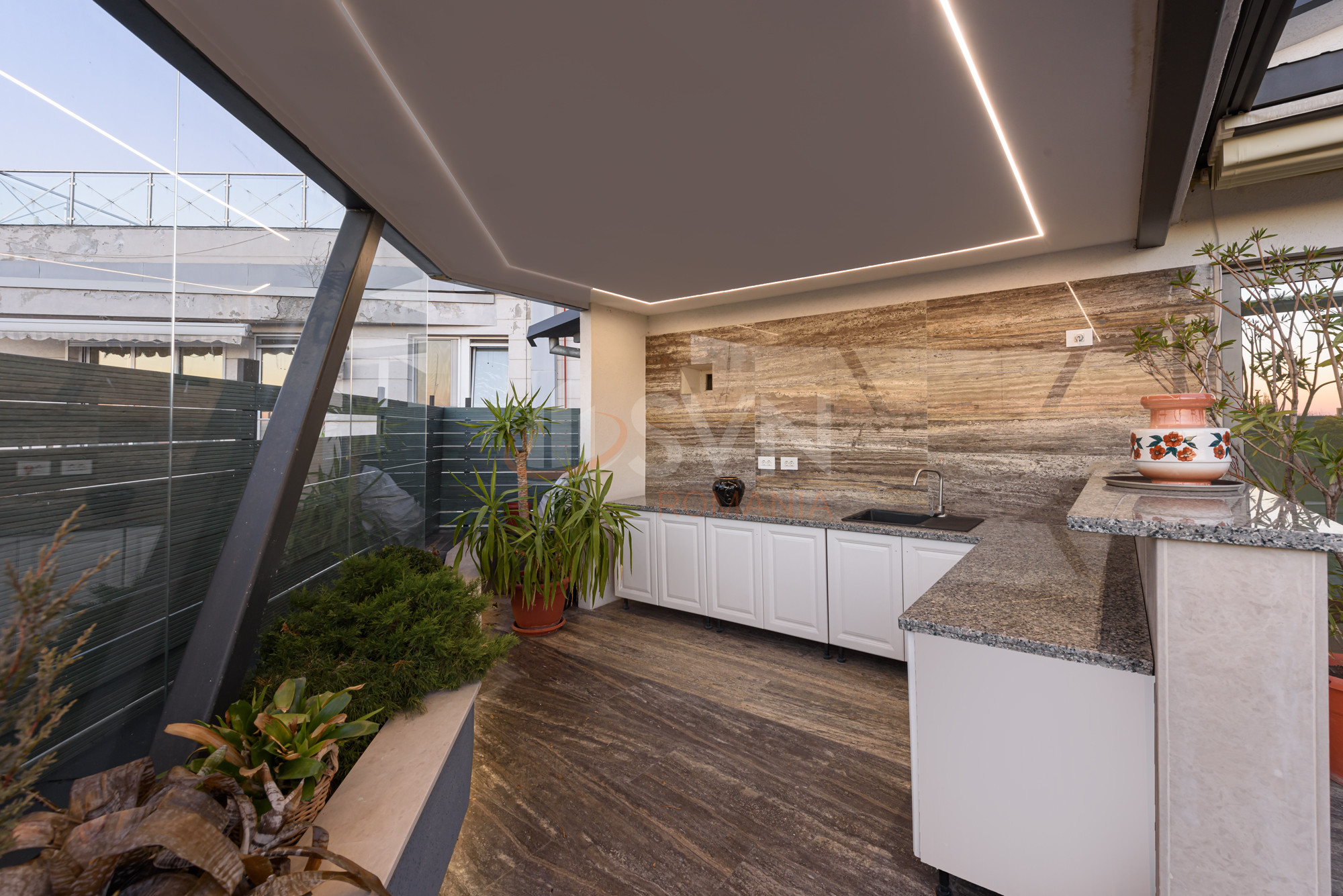 Apartament, 4 camere Bucuresti/Primaverii