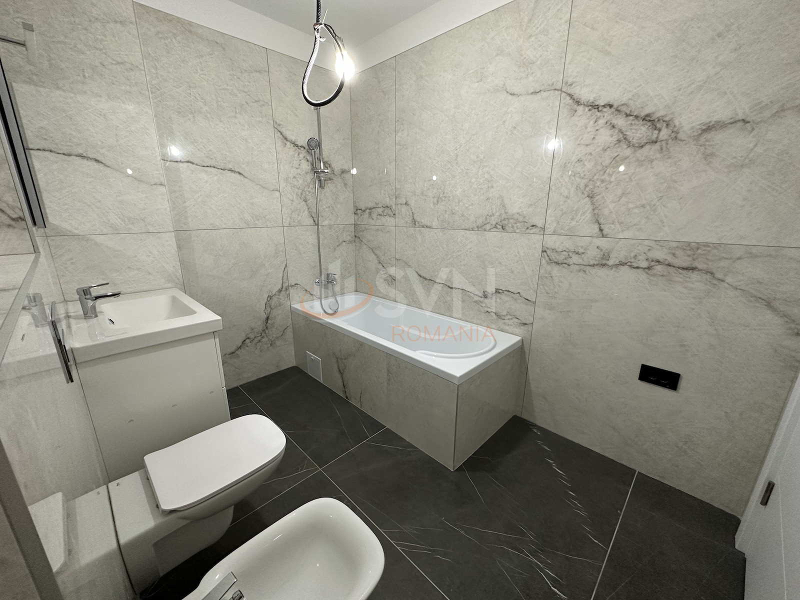 Apartament, 4 camere Bucuresti/Sisesti