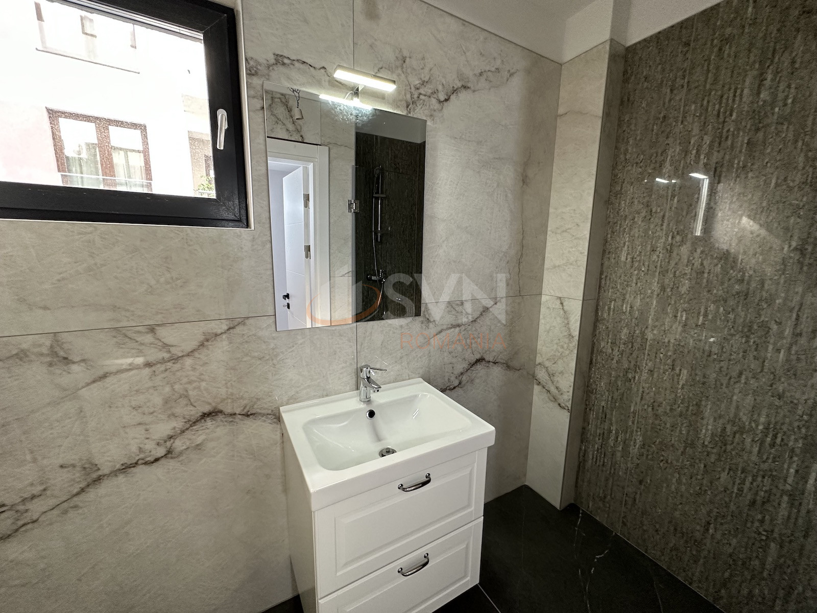 Apartament, 4 camere Bucuresti/Sisesti