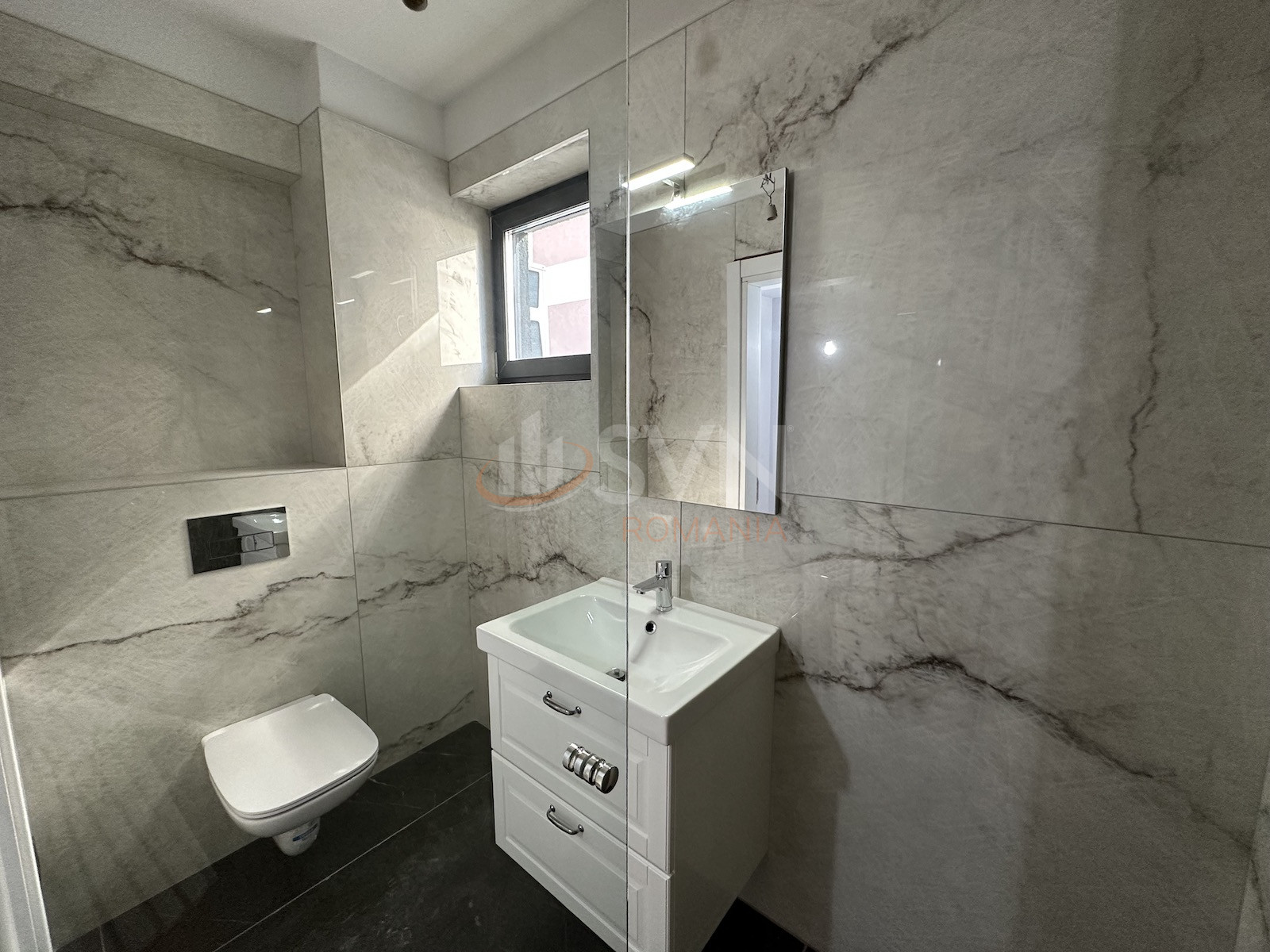 Apartament, 4 camere Bucuresti/Sisesti