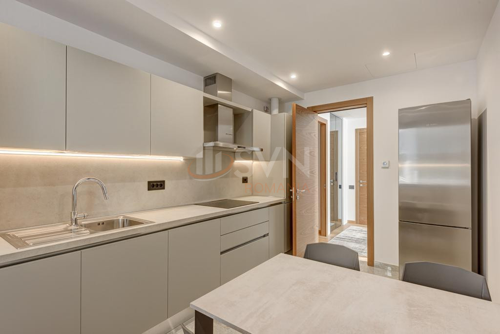 Apartament, 4 camere Bucuresti/Primaverii