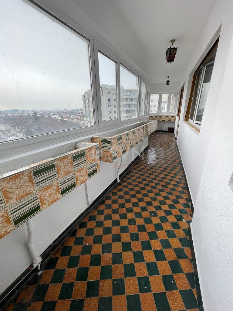 Apartament, 4 camere Bucuresti/1 Mai