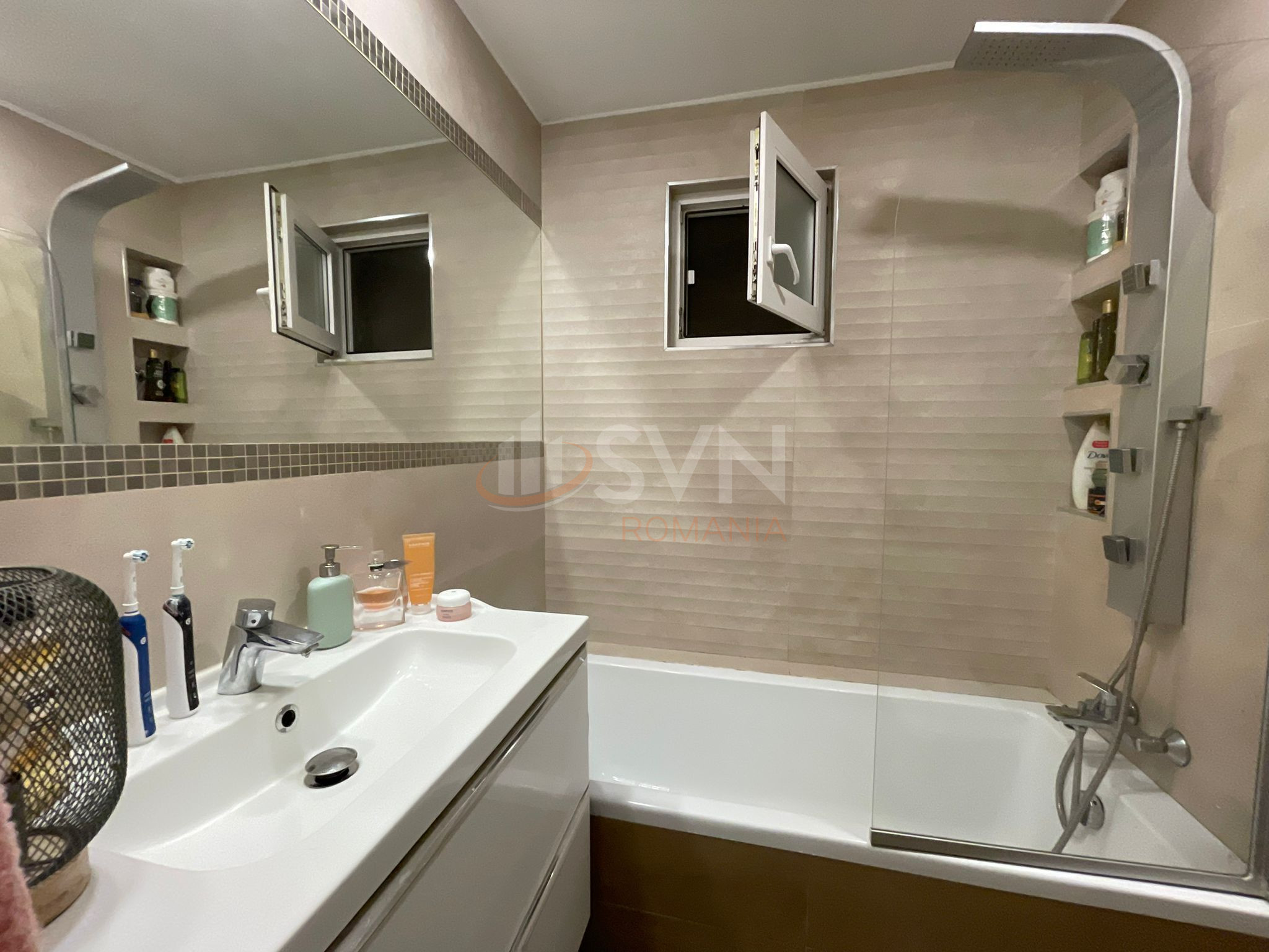 Apartament, 4 camere Bucuresti/Unirii (s3)