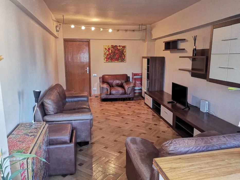 Apartament, 4 camere Bucuresti/1 Mai