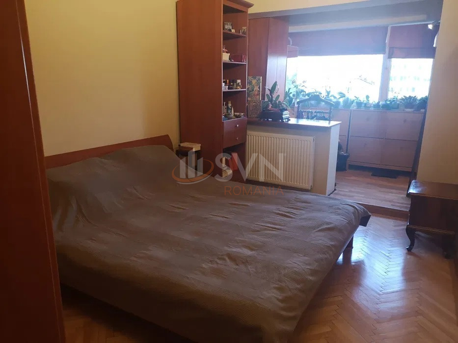 Apartament, 4 camere Bucuresti/1 Mai