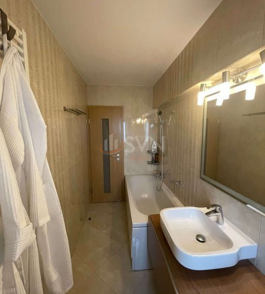 Apartament, 4 camere Bucuresti/Alba Iulia