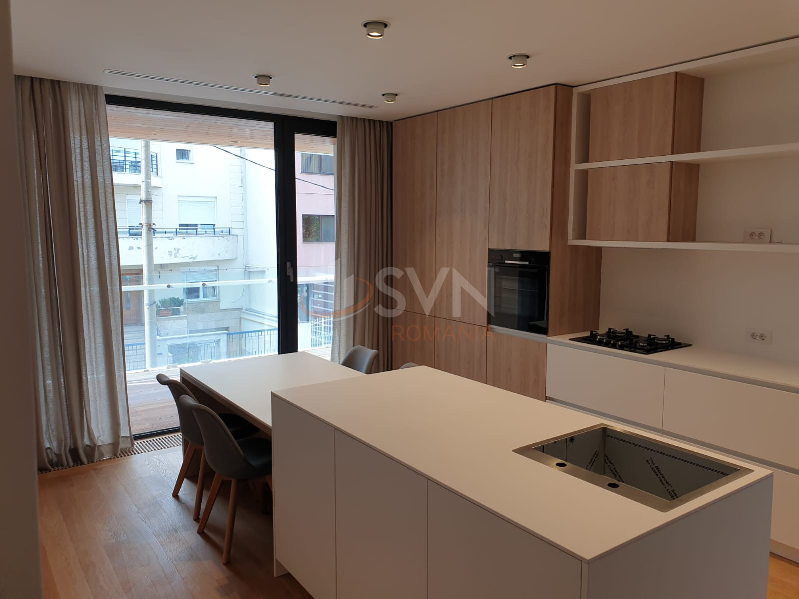 Apartament, 4 camere Bucuresti/Aviatorilor