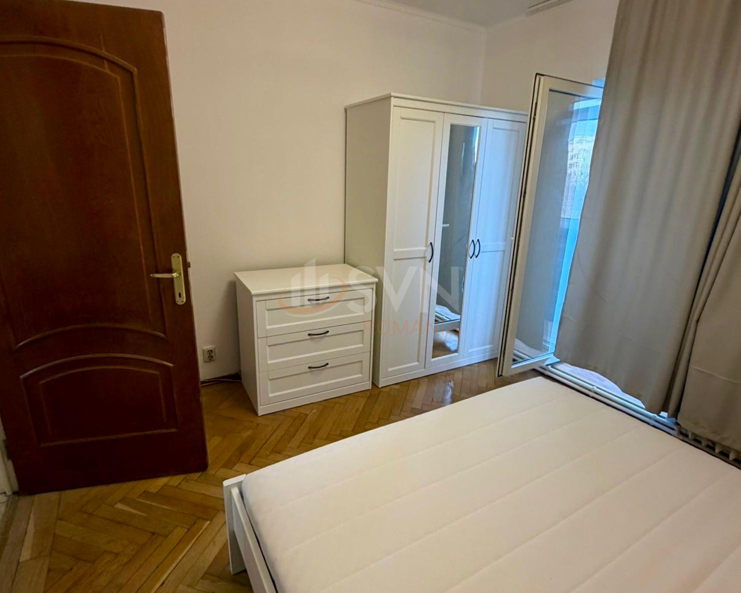 Apartament, 4 camere Bucuresti/Piata Unirii (s4)