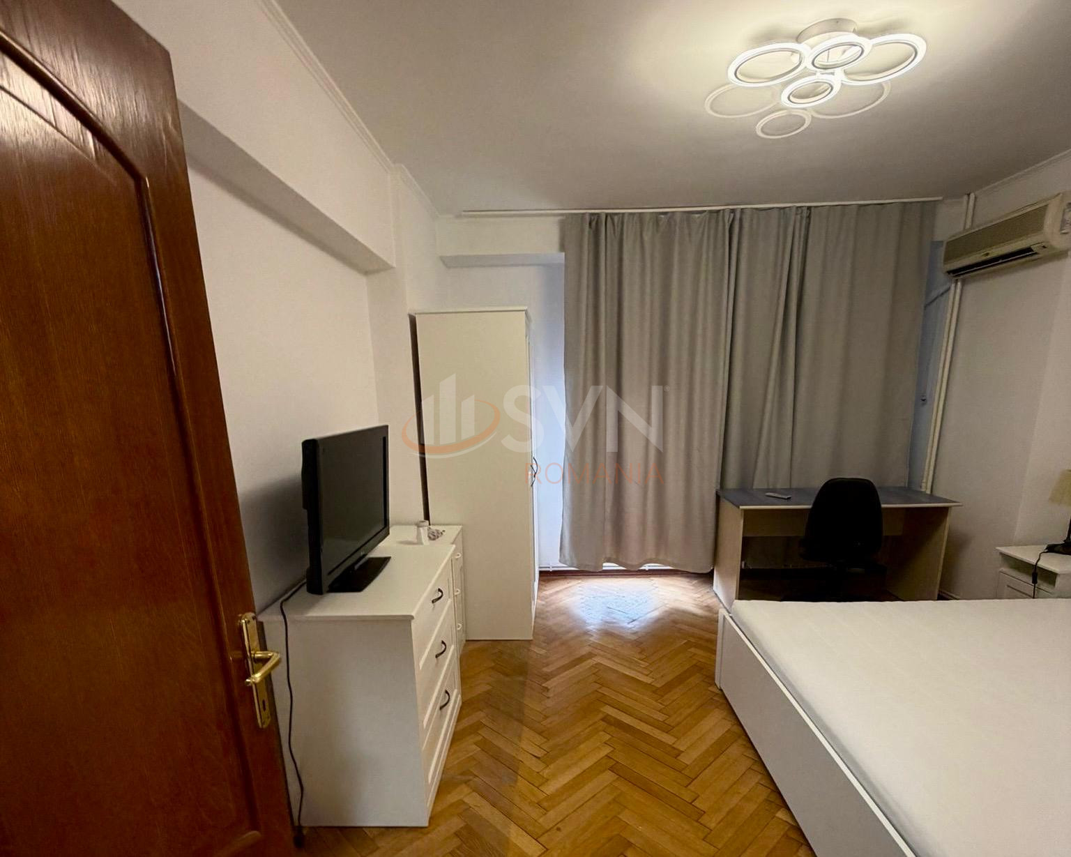 Apartament, 4 camere Bucuresti/Piata Unirii (s4)