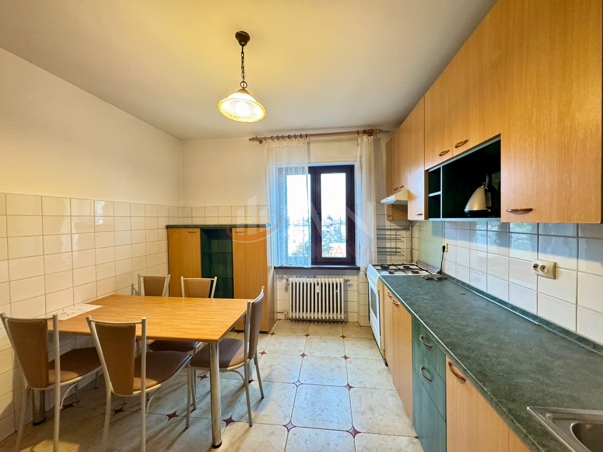 Apartament, 4 camere Bucuresti/Vatra Luminoasa