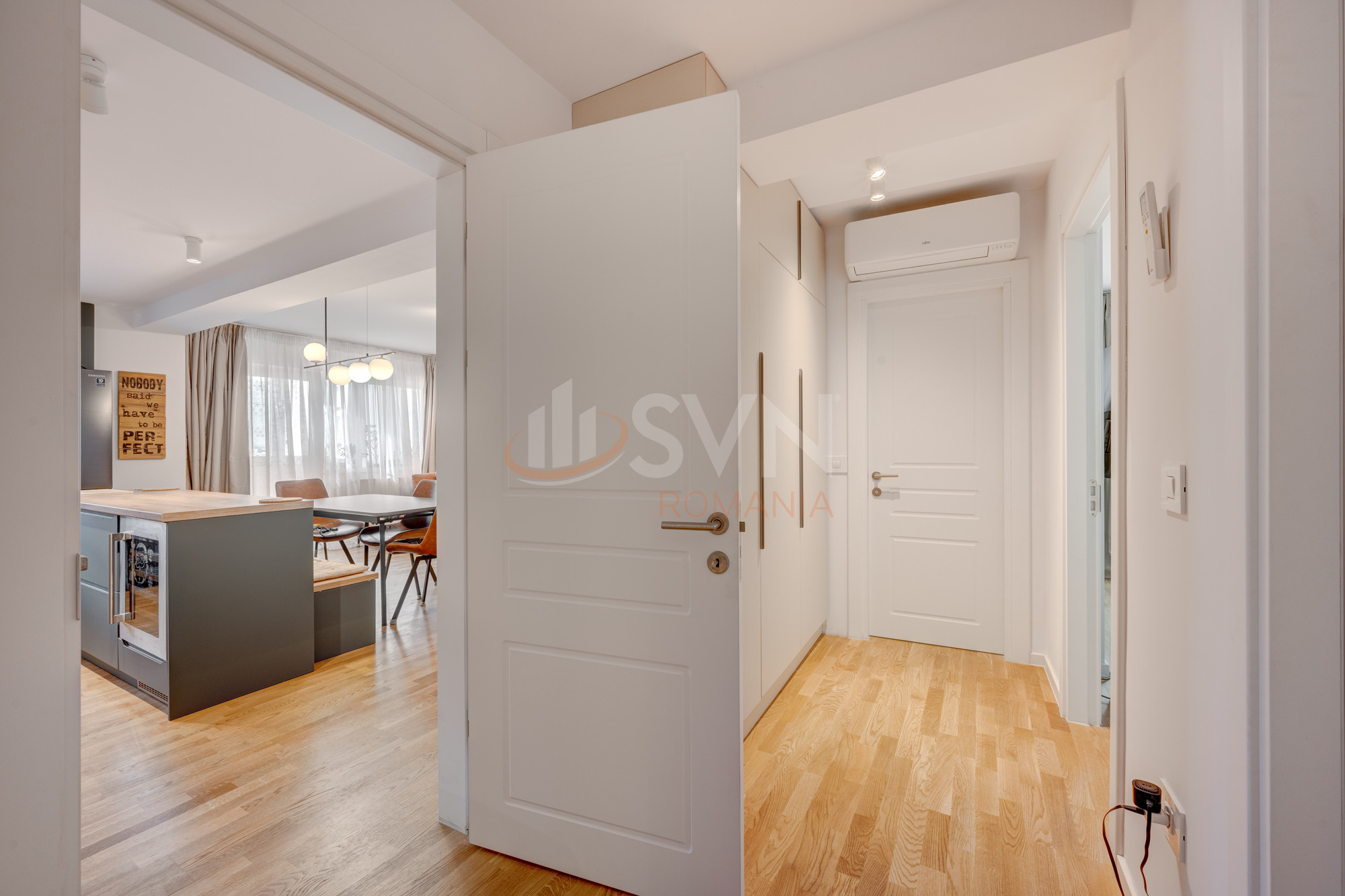 Apartament, 4 camere Bucuresti/Decebal