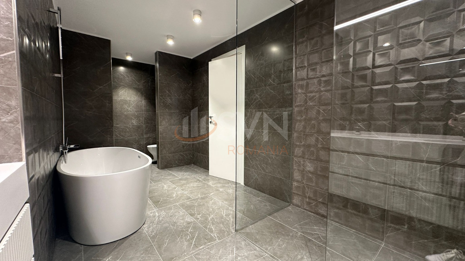 Apartament, 4 camere Bucuresti/Aviatiei