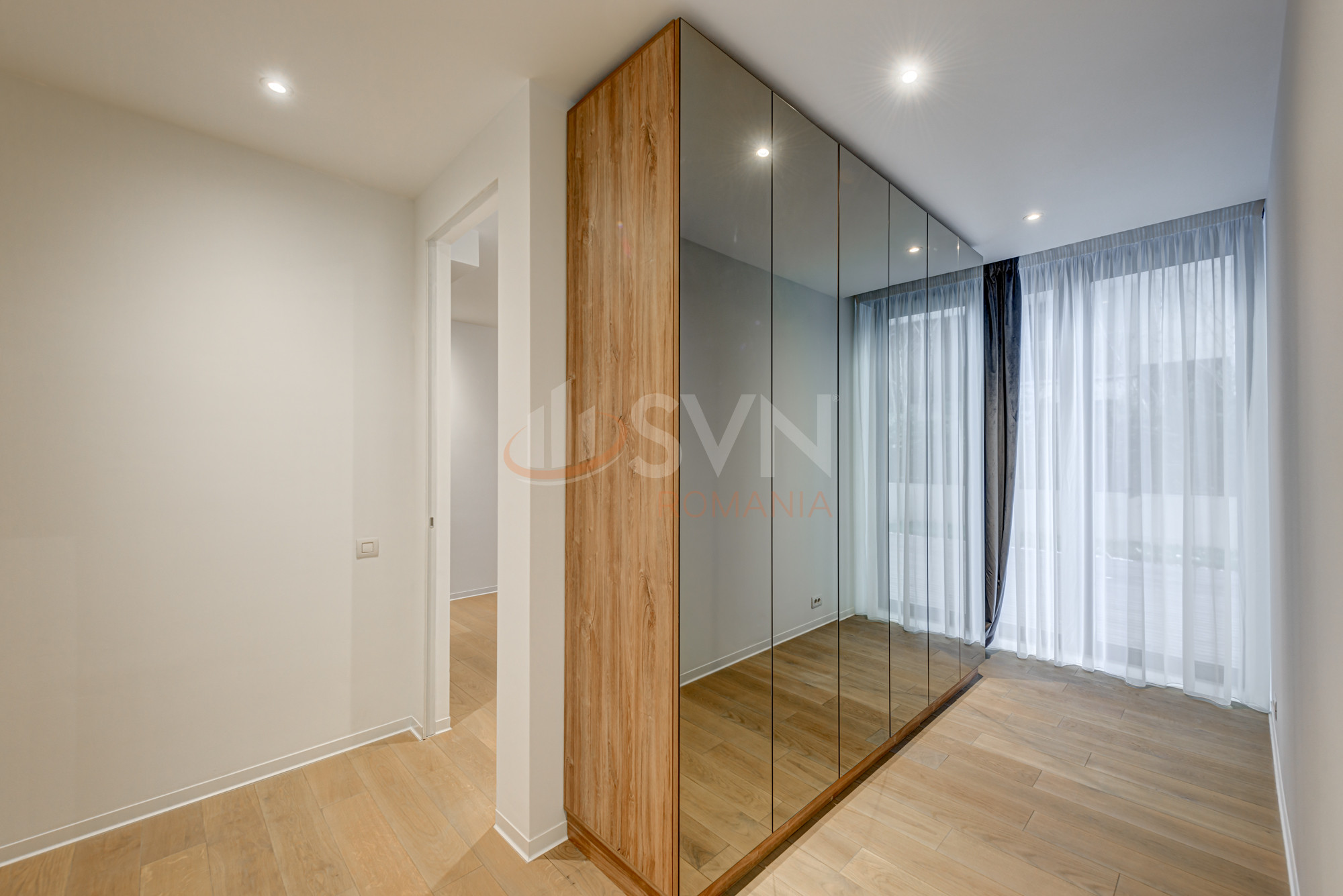 Apartament, 4 camere Bucuresti/Primaverii