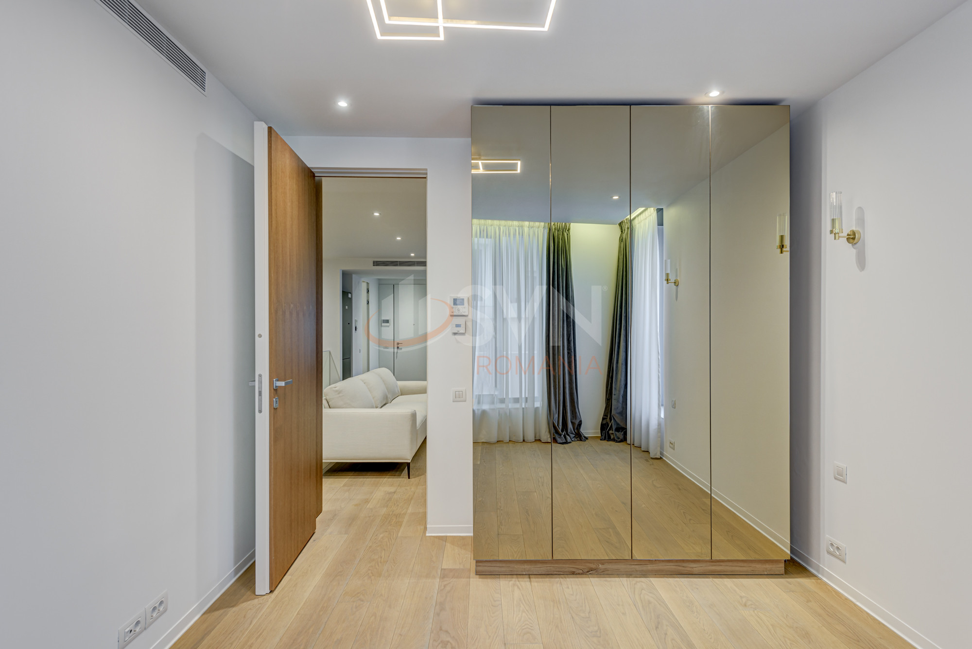 Apartament, 4 camere Bucuresti/Primaverii