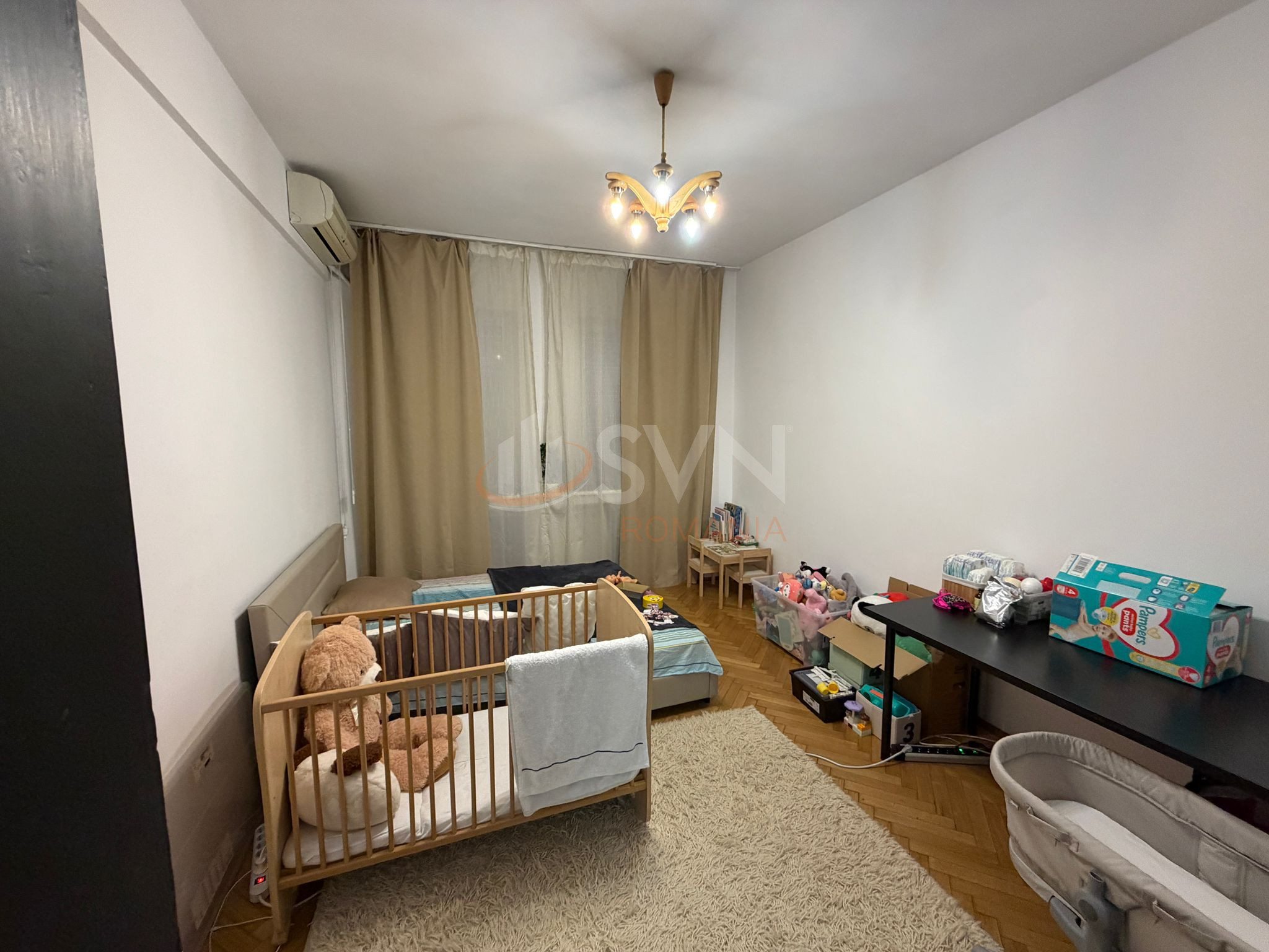 Apartament, 4 camere Bucuresti/Piata Romana