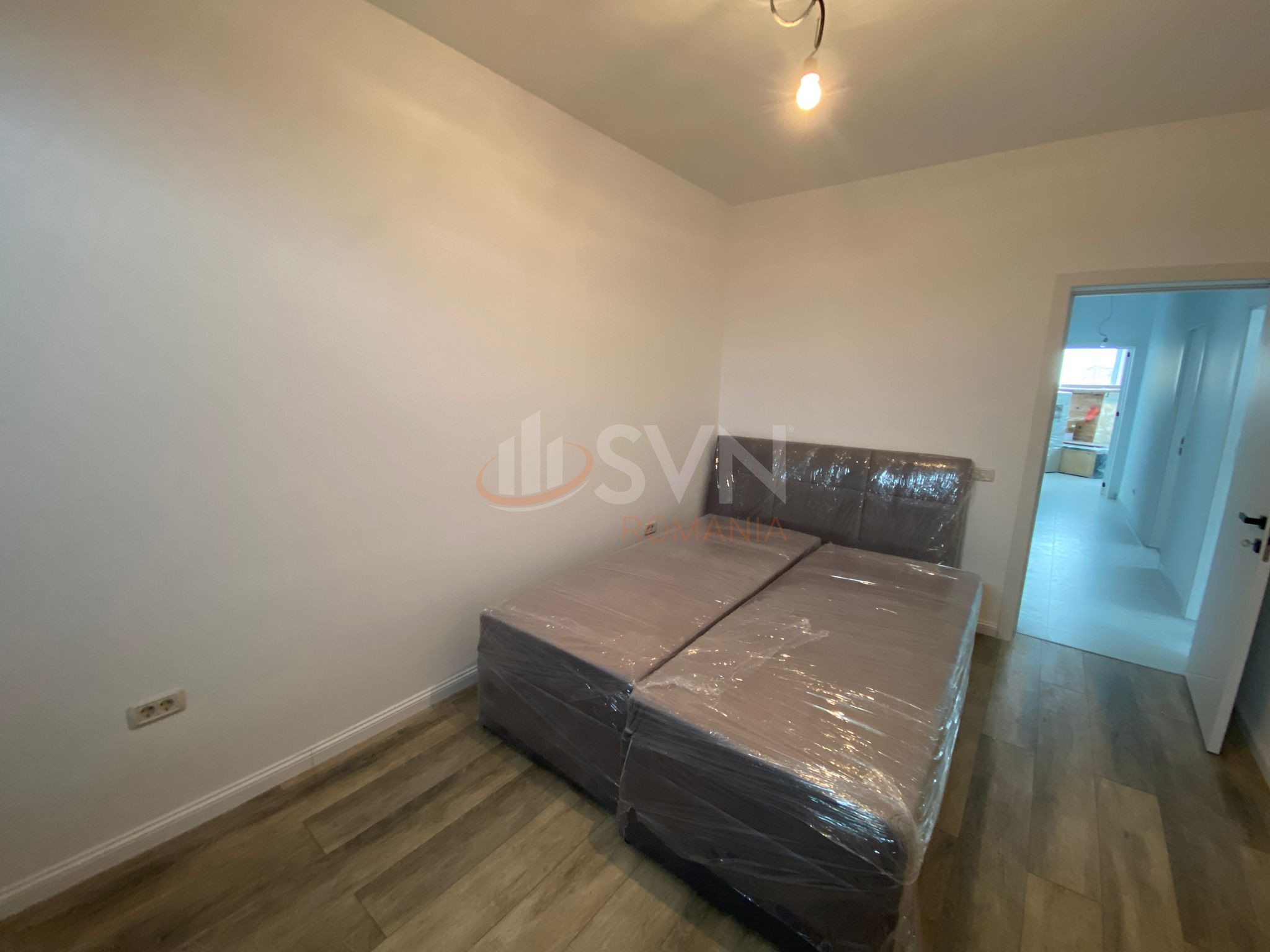 Apartament, 4 camere Bucuresti/Giulesti