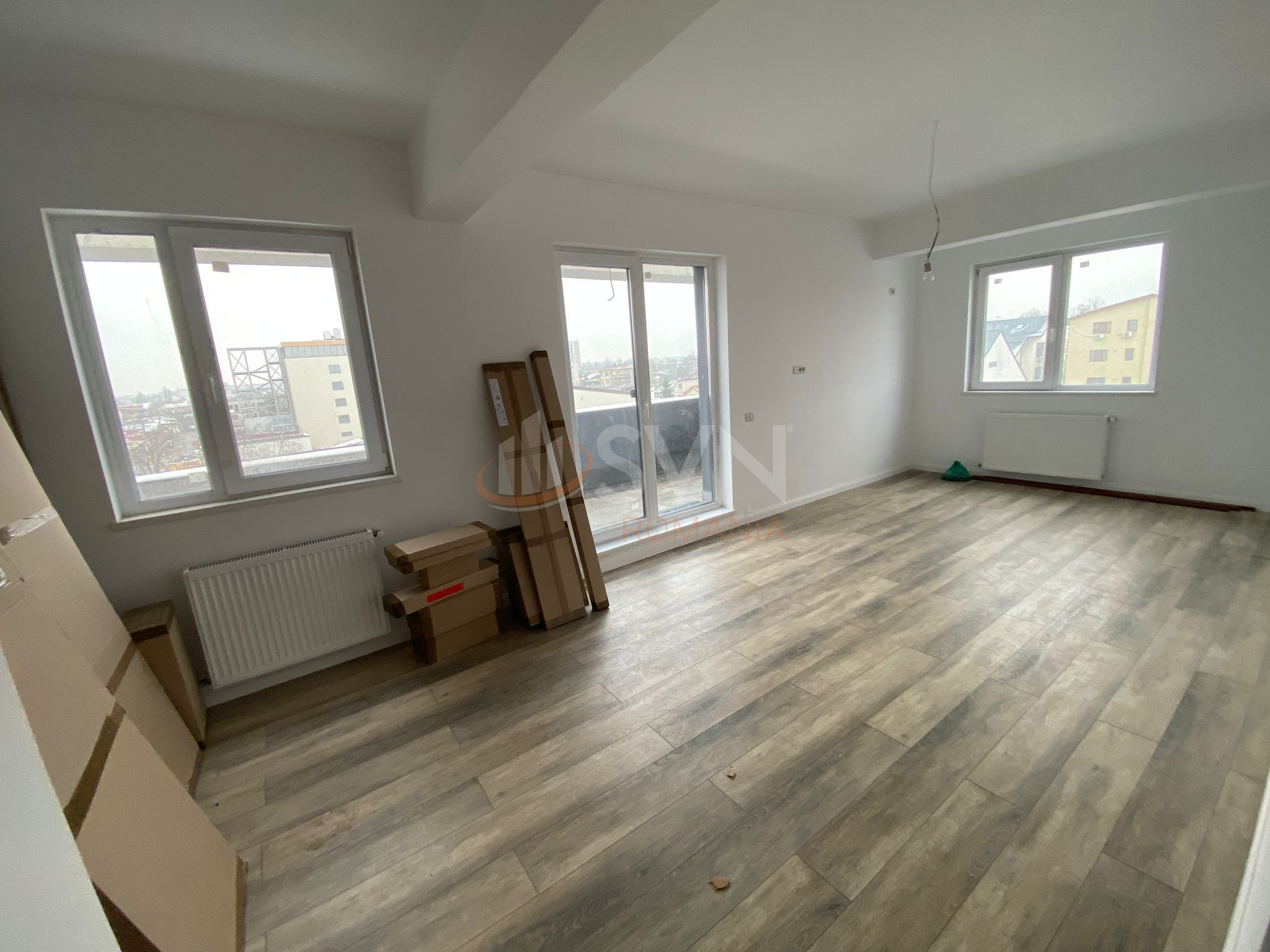 Apartament, 4 camere Bucuresti/Giulesti