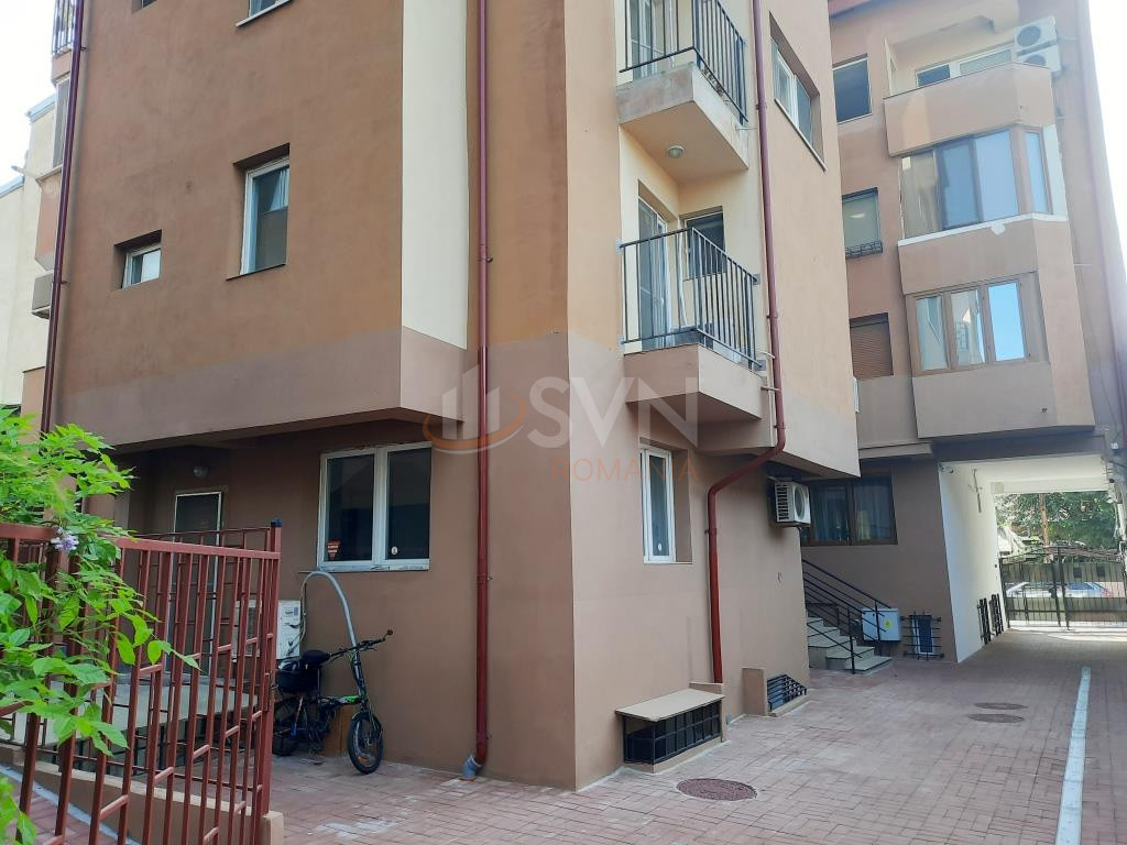 Apartament, 4 camere Bucuresti/Lizeanu
