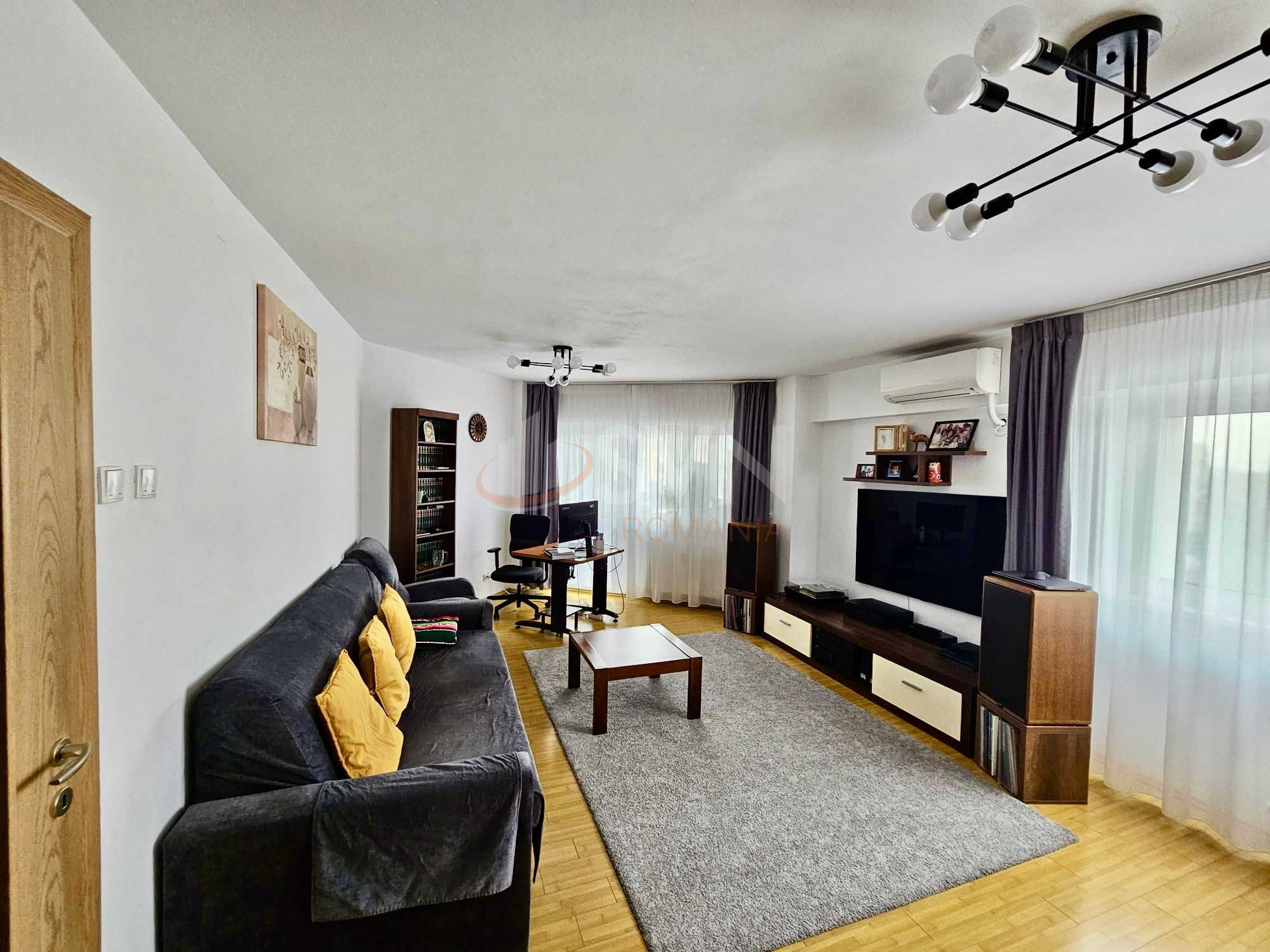 Apartament, 4 camere Bucuresti/Turda
