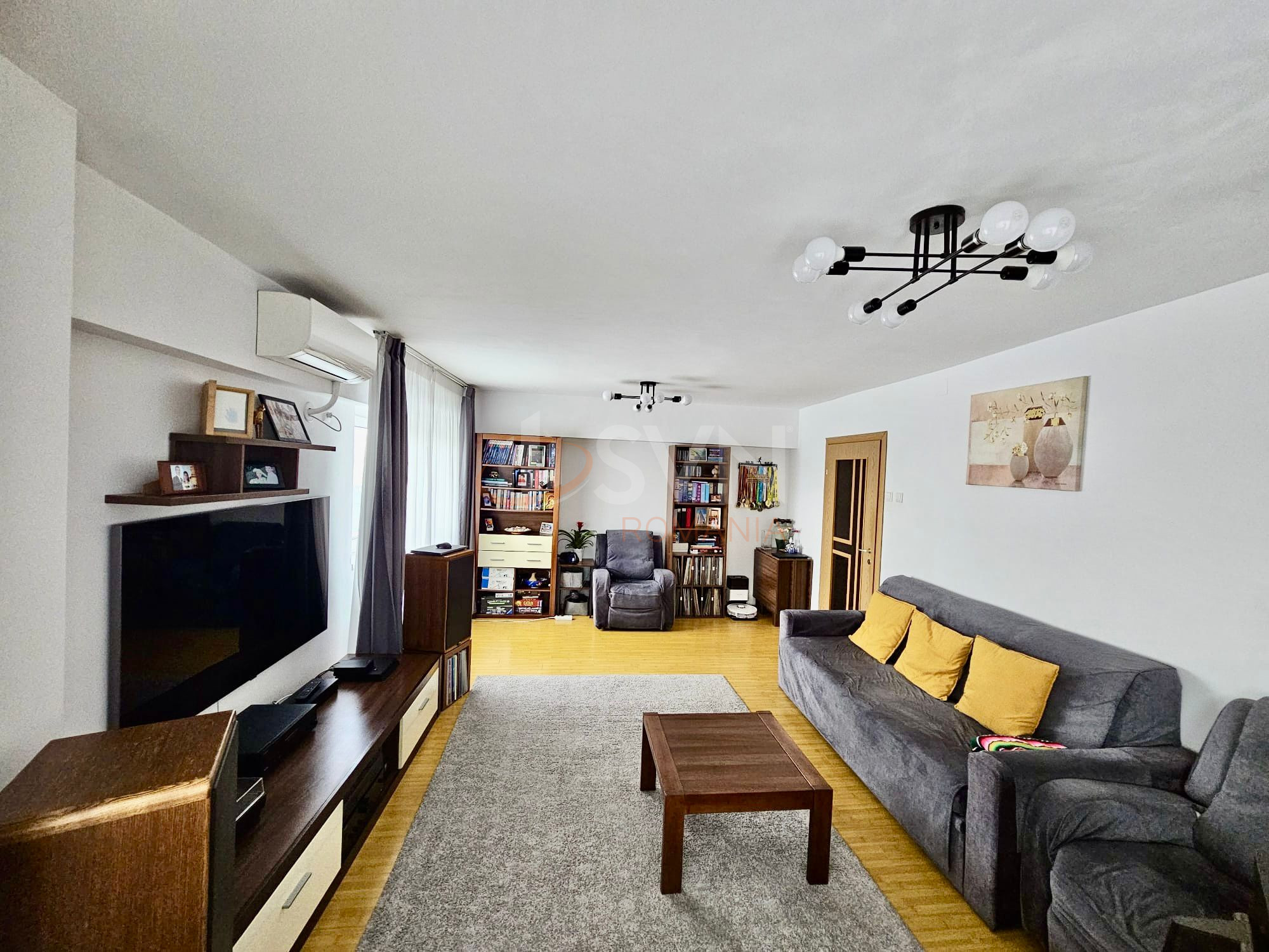 Apartament, 4 camere Bucuresti/Turda