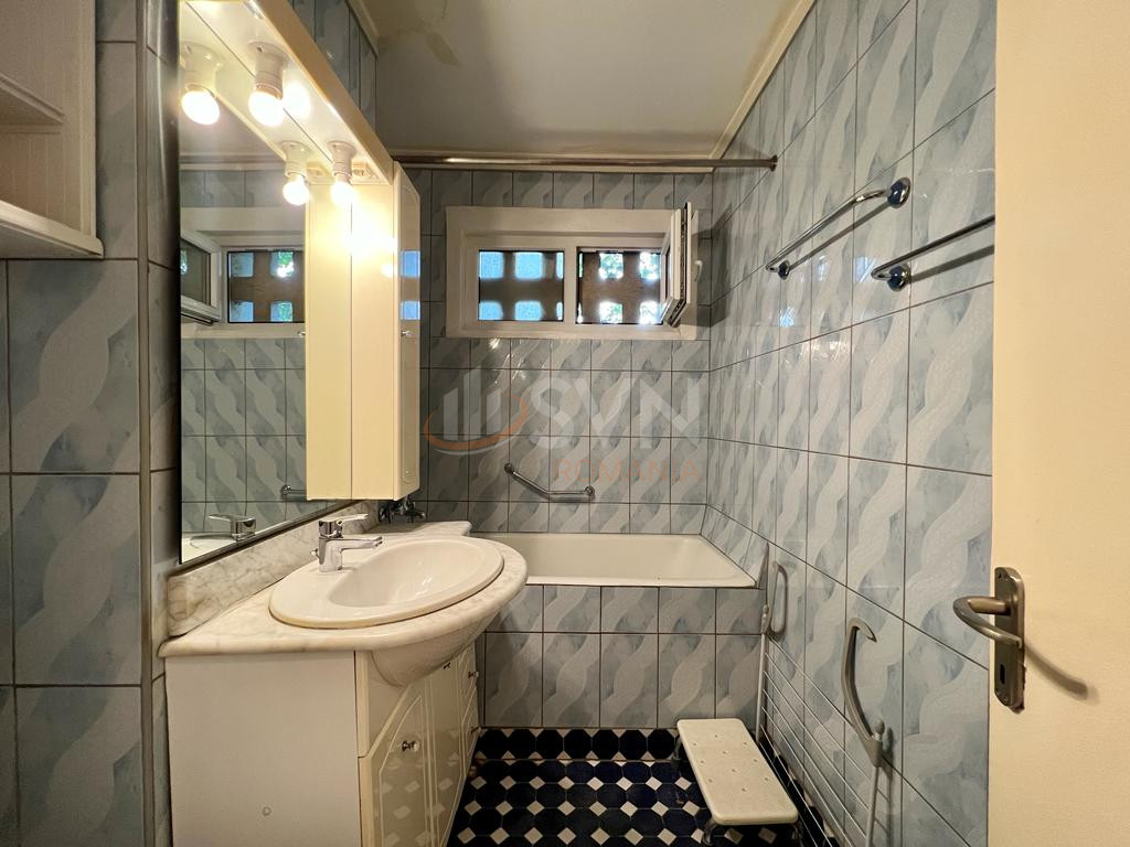 Apartament, 4 camere Bucuresti/Titan