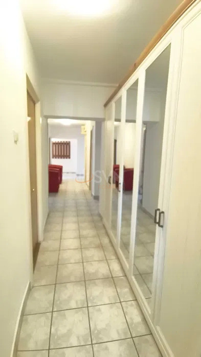 Apartament, 4 camere Bucuresti/1 Mai