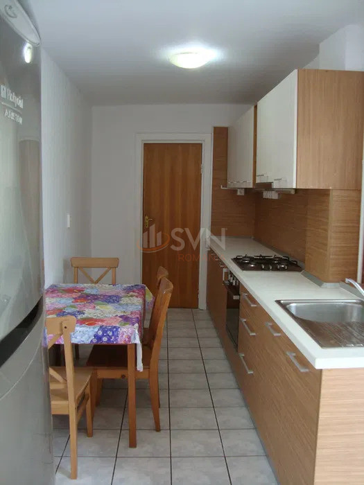 Apartament, 4 camere Bucuresti/1 Mai
