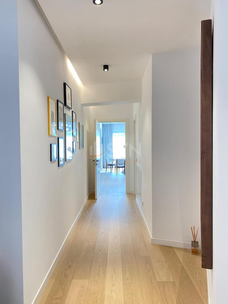 Apartament, 4 camere Bucuresti/Primaverii