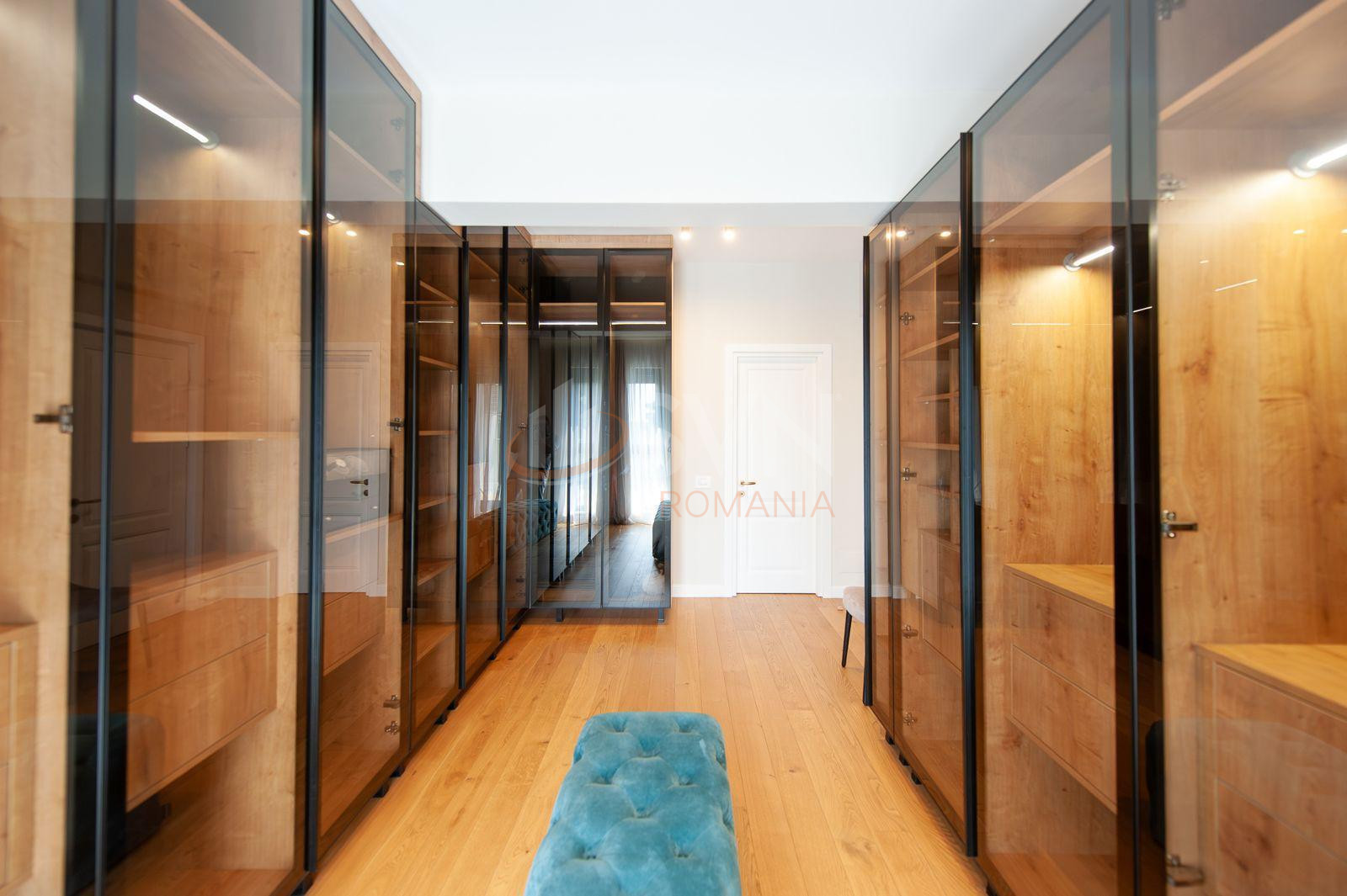 Apartament, 4 camere Bucuresti/Aviatiei