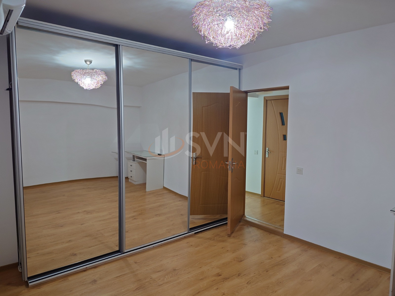 Apartament, 4 camere Bucuresti/Centrul Civic