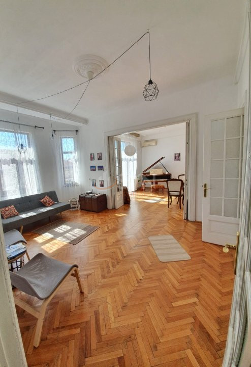 Apartament, 4 camere Bucuresti/Universitate (s1)
