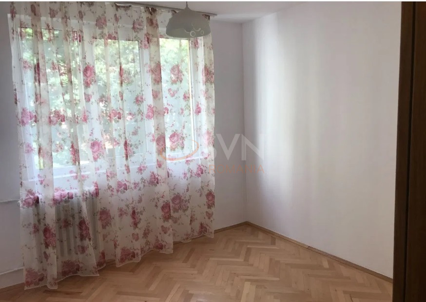 Apartament, 4 camere Bucuresti/Domenii