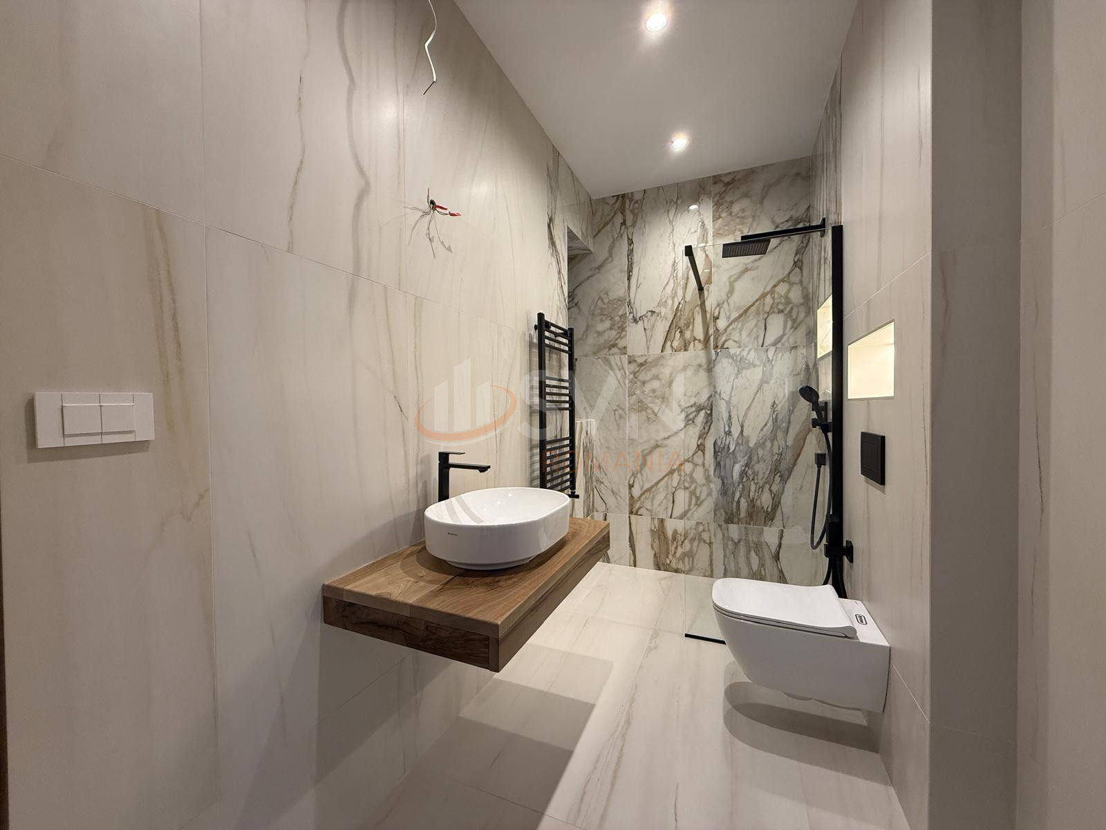 Apartament, 4 camere Prahova/Centru