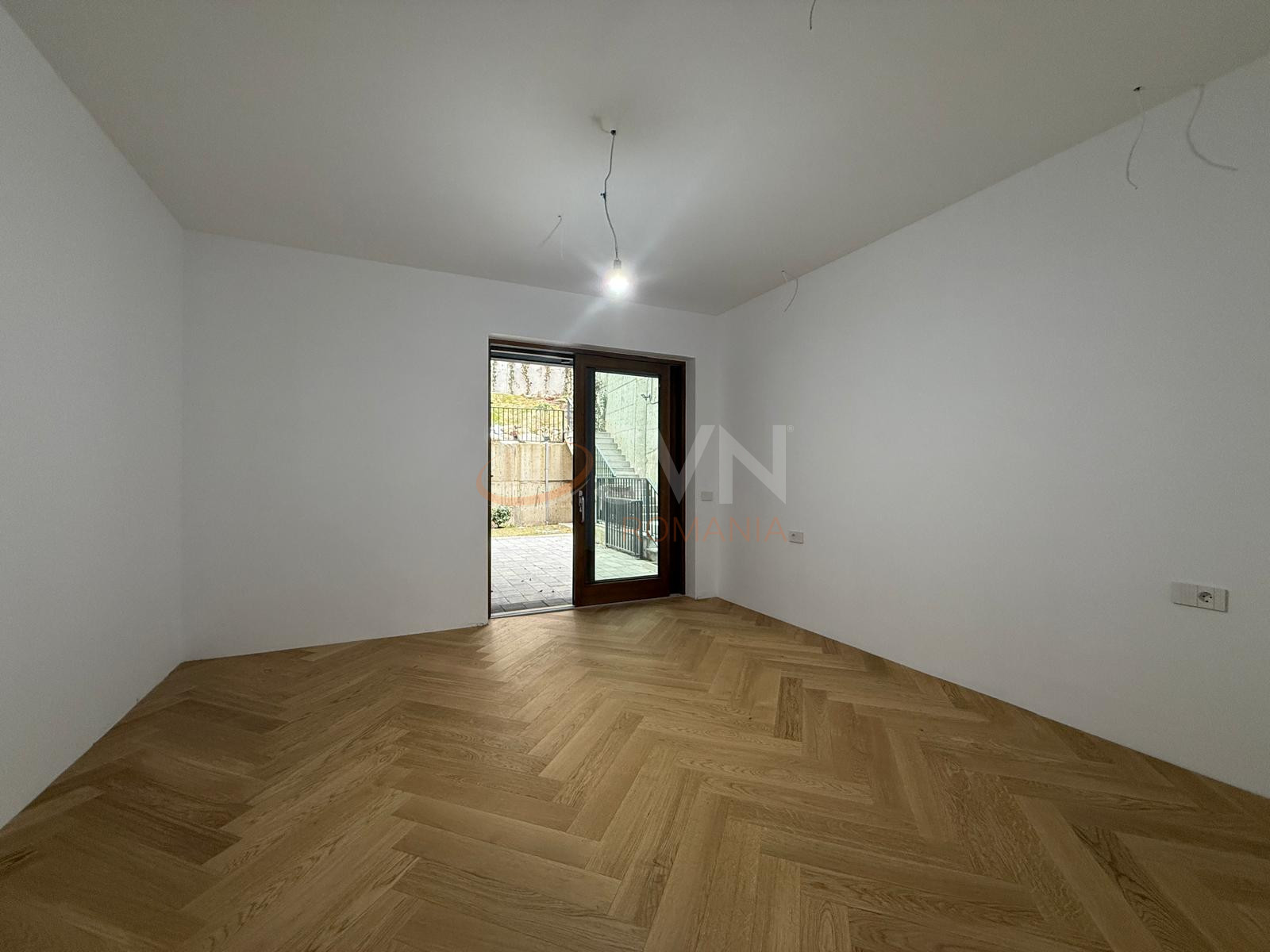 Apartament, 4 camere Prahova/Centru