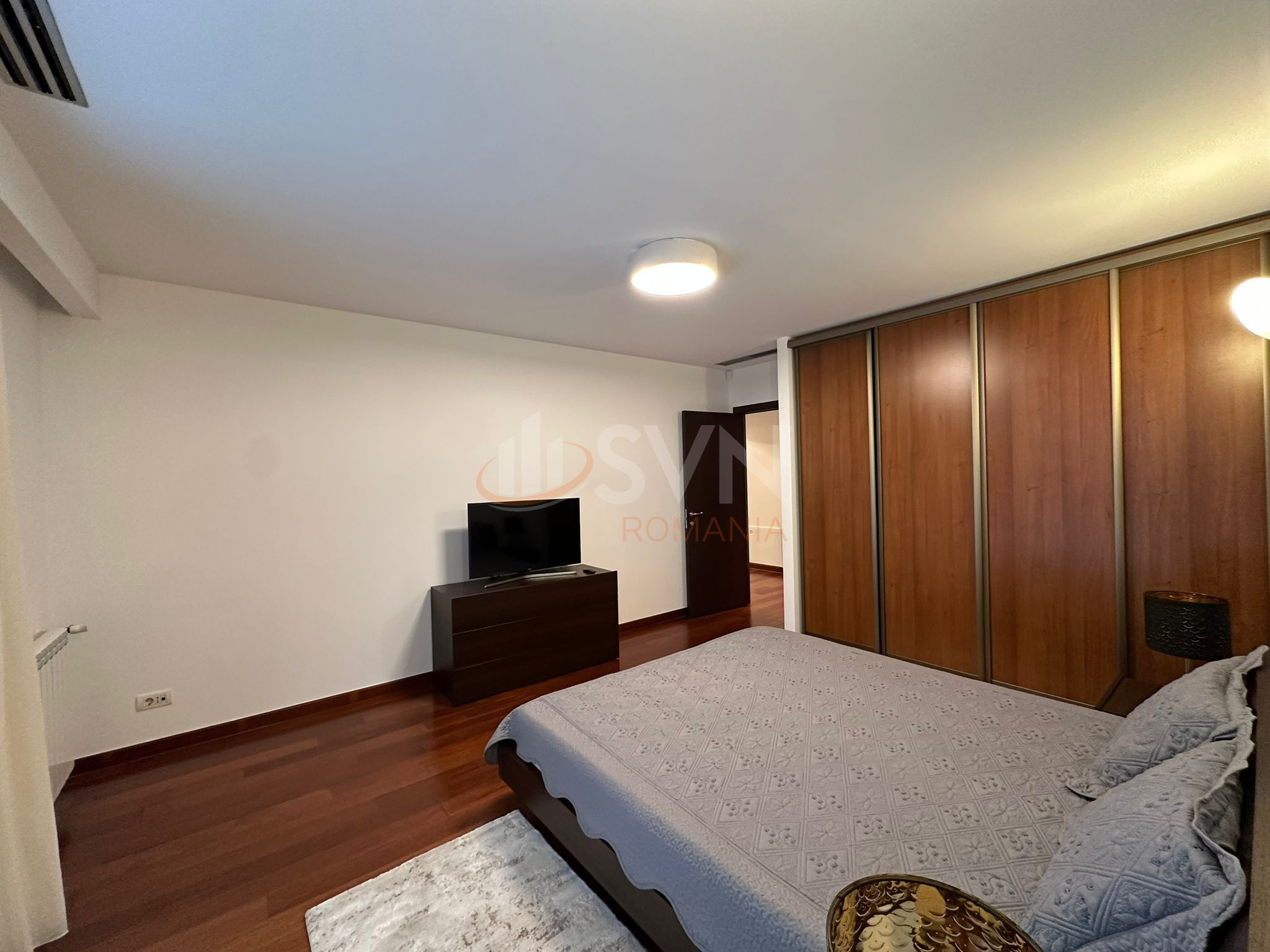 Apartament, 4 camere Bucuresti/Primaverii