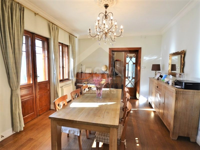 Apartament, 4 camere Bucuresti/P-ta Victoriei