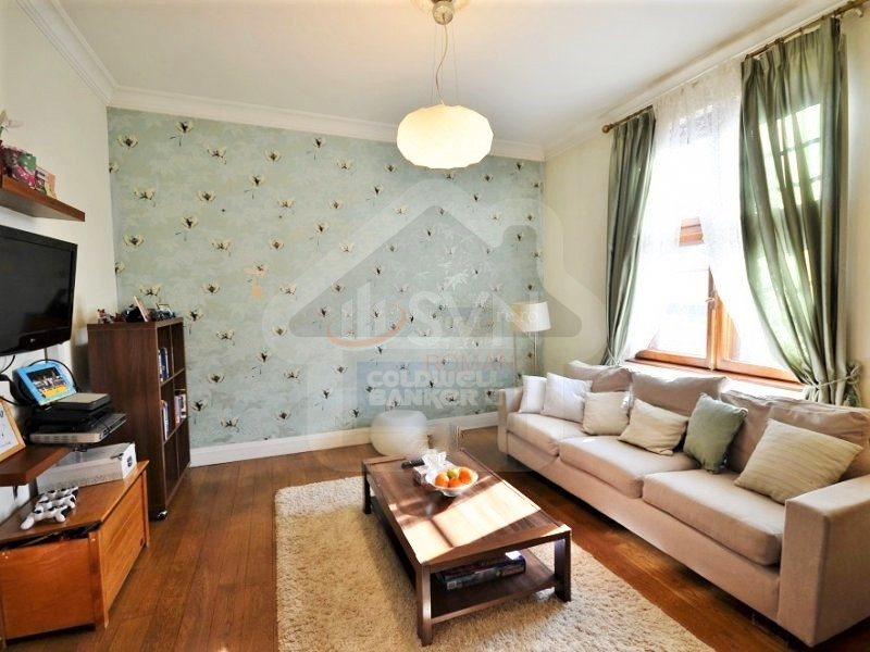 Apartament, 4 camere Bucuresti/P-ta Victoriei
