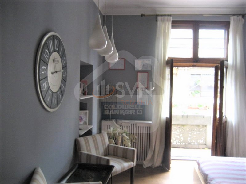Apartament, 4 camere Bucuresti/P-ta Victoriei