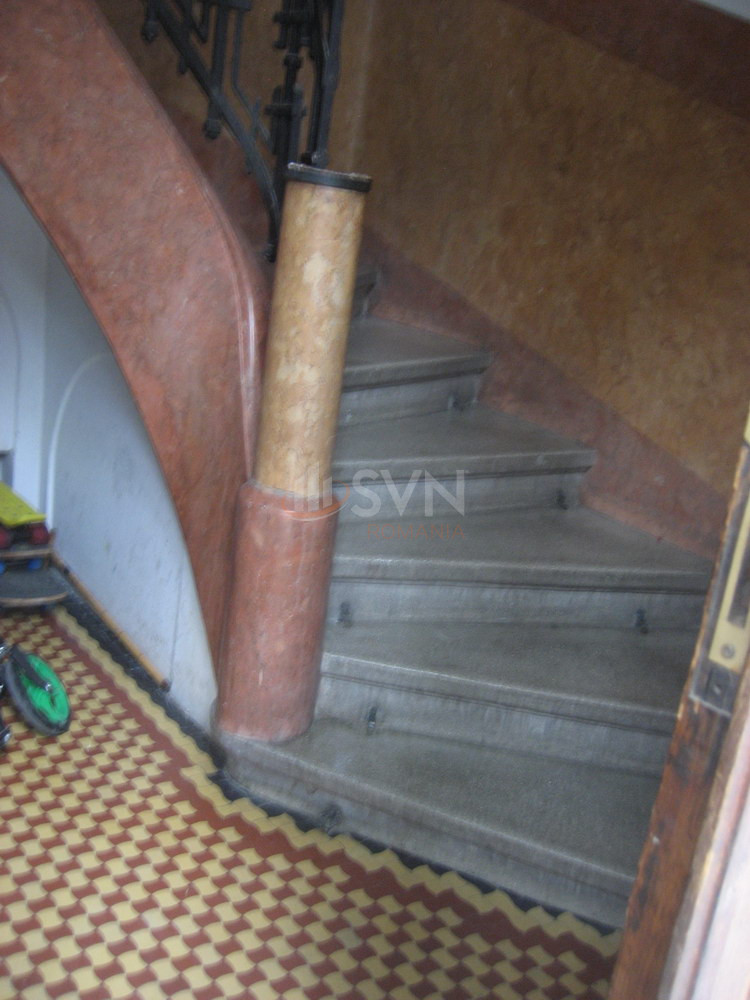 Apartament, 4 camere Bucuresti/P-ta Victoriei