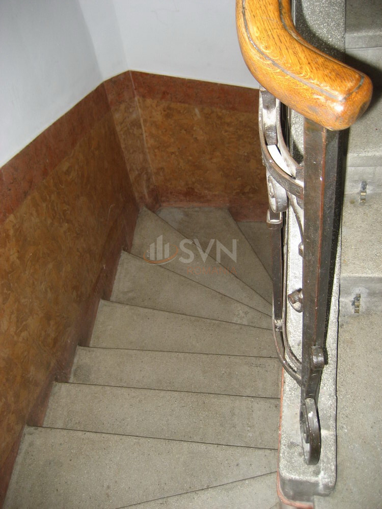Apartament, 4 camere Bucuresti/P-ta Victoriei