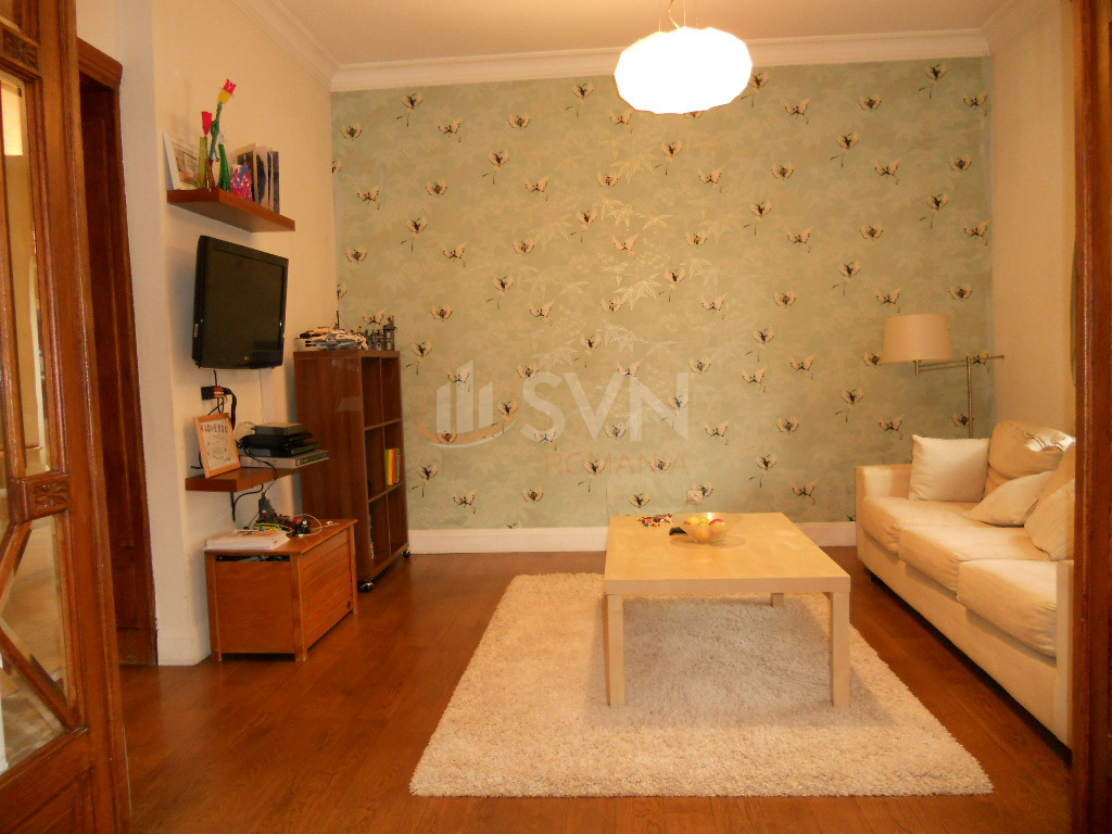 Apartament, 4 camere Bucuresti/P-ta Victoriei