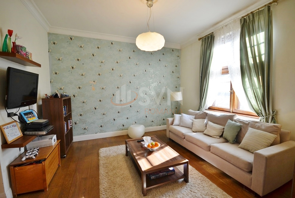 Apartament, 4 camere Bucuresti/P-ta Victoriei