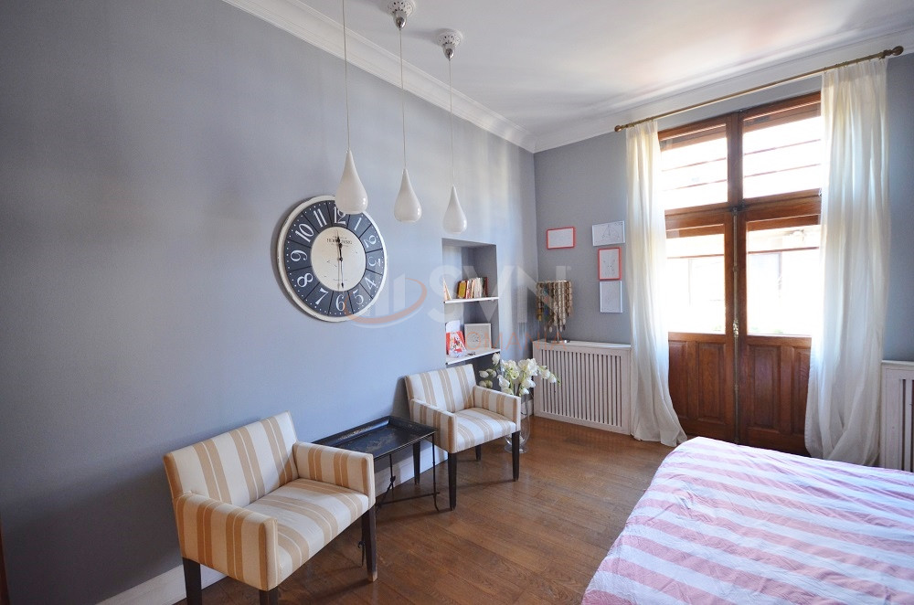 Apartament, 4 camere Bucuresti/P-ta Victoriei