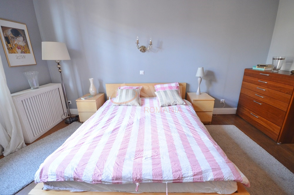Apartament, 4 camere Bucuresti/P-ta Victoriei